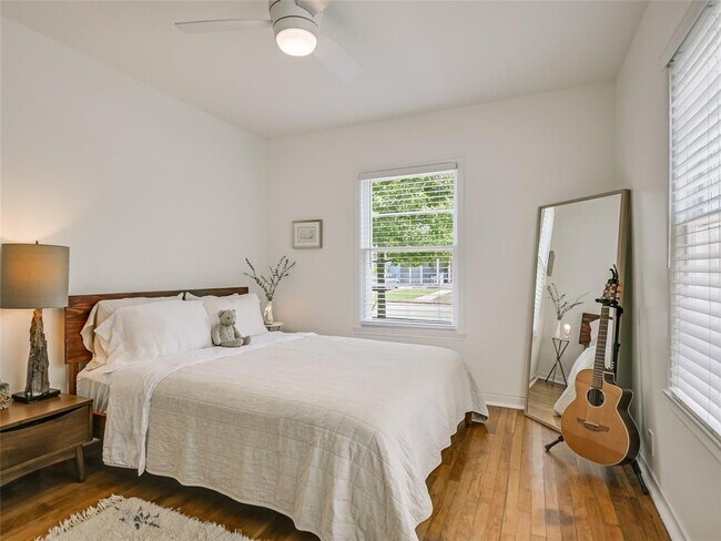 Foto del edificio - 1021 Ellingson Ln