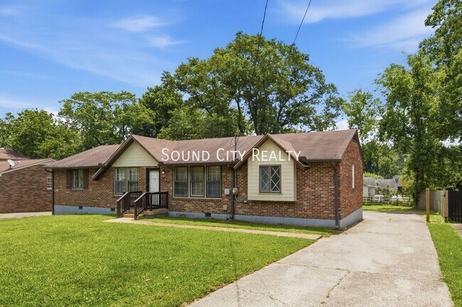 Building Photo - 309 Cathy Jo Dr