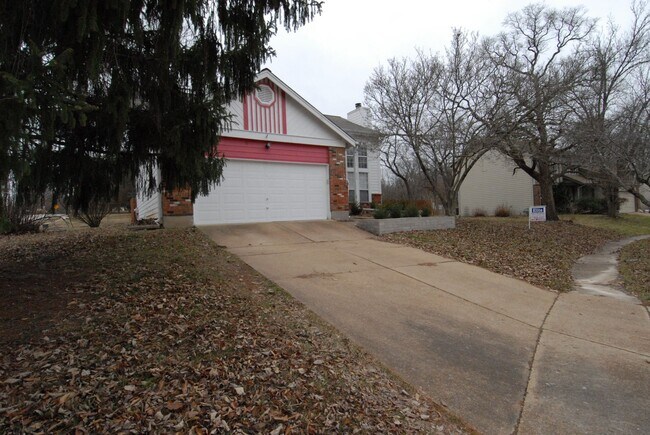 Building Photo - Manchester MO Area