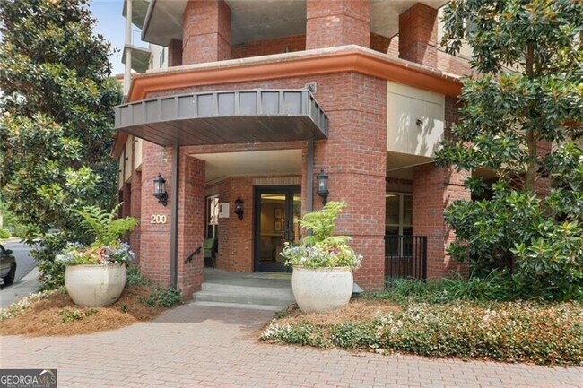 Building Photo - 200 River Vista Drive