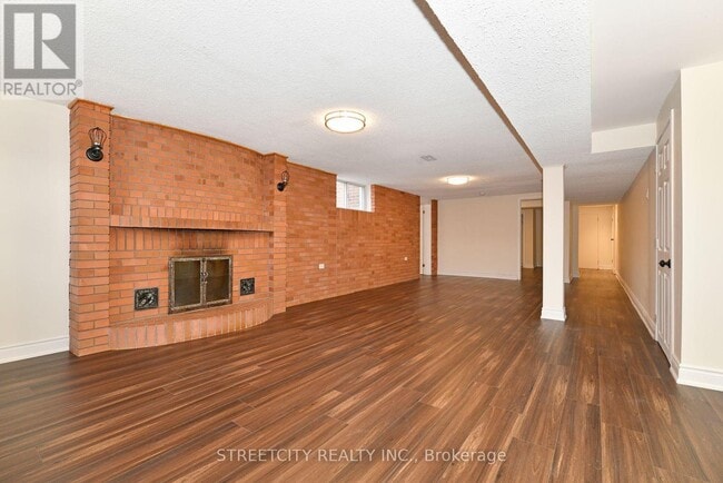 Building Photo - 128 Maniza Rd