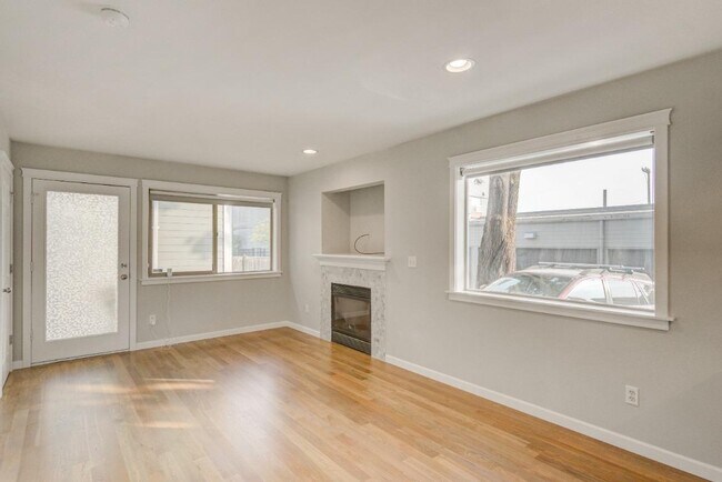 Foto del edificio - 308 20th Ave S