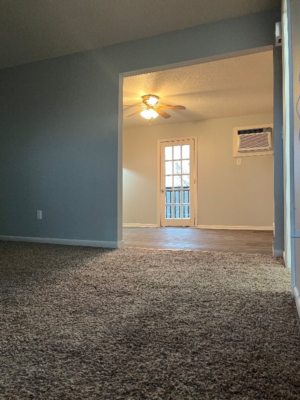 Foto del edificio - 143 Hendricks Blvd