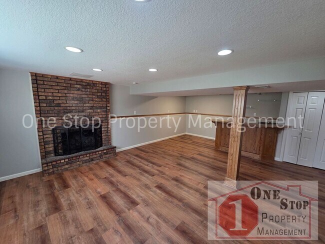 Foto del edificio - Gorgeous 3 Bedroom, 2.5 Bath in Kearney!