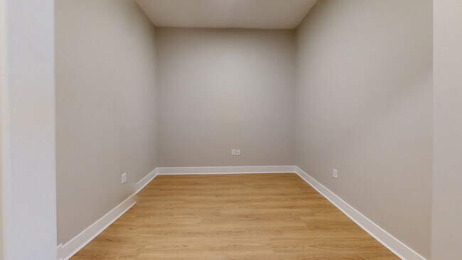 Interior Photo - Towson Promenade