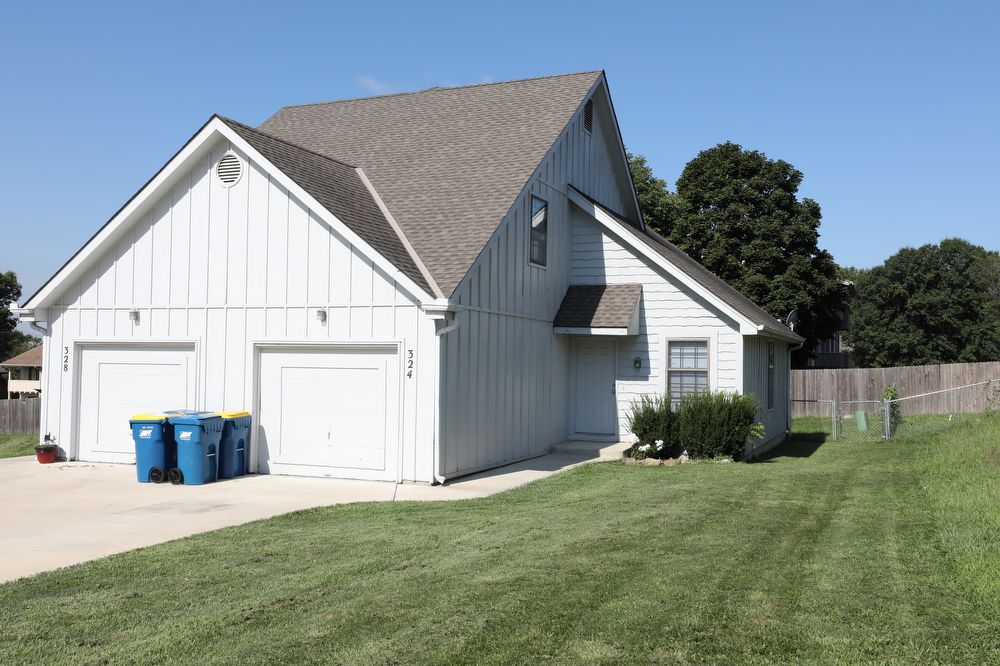 Primary Photo - 324 Dains St