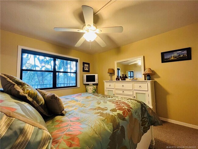 Foto del edificio - 10044 S Ocean Dr