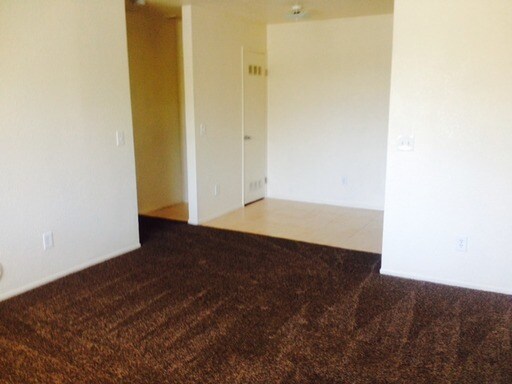 Building Photo - 2789 Meadowview Rd