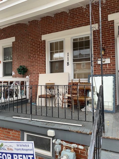 Primary Photo - 118 Knox St