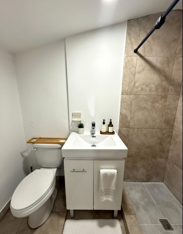 Photo - 1150 W 28th St Apartment