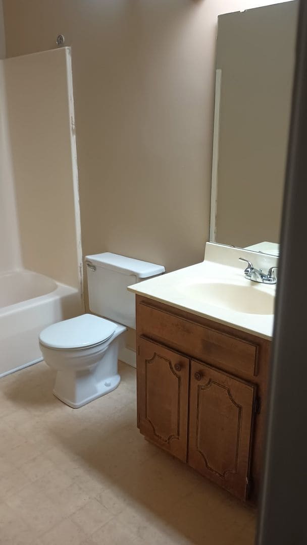 Building Photo - 227 Rock Knoll Dr
