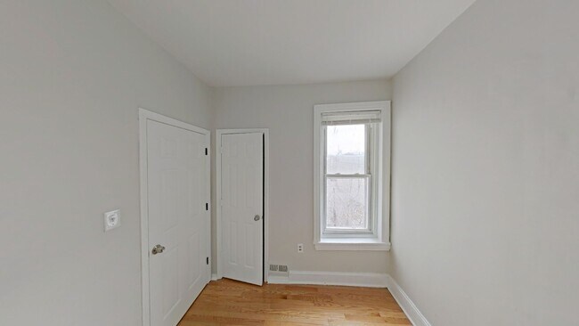 Foto del edificio - 2255 N Cleveland St