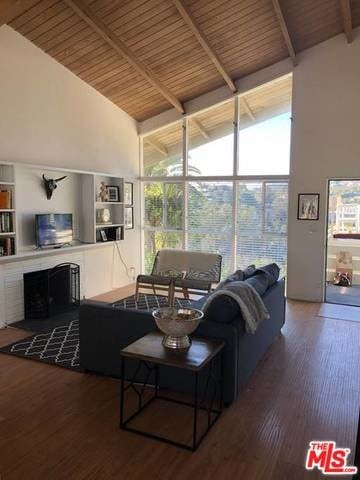 Building Photo - 17050 Sunset Blvd