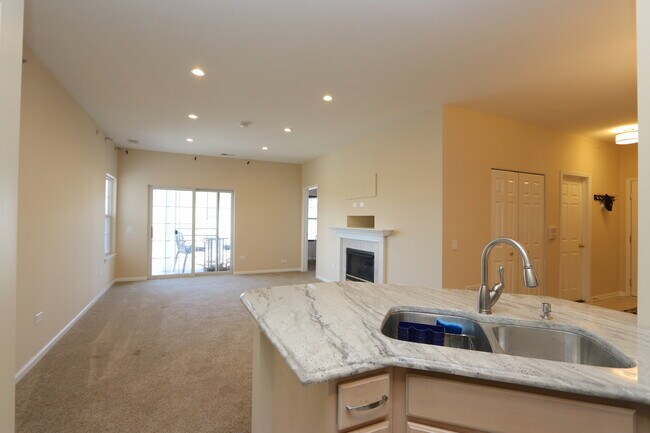 Foto del edificio - 3333 Stratford Ct