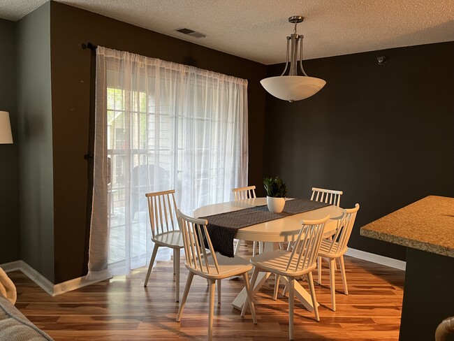 Building Photo - 6157 Chasewood Pky