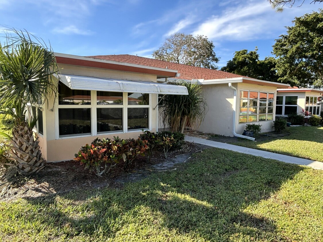 Foto principal - 4550 NW 3rd Ct