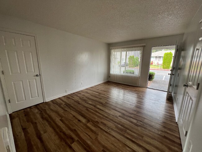 Foto del edificio - 18100 SW Shaw St