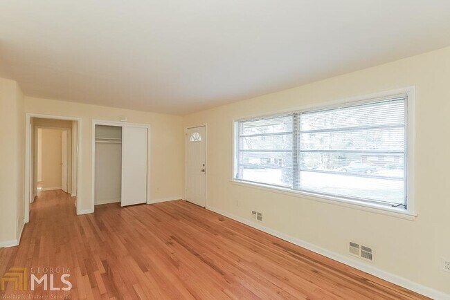 Building Photo - 3865 Kirksford Dr