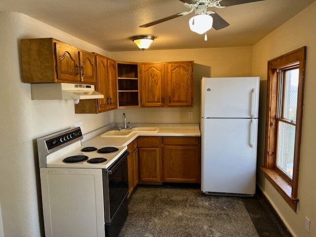 Building Photo - 1344 IN-109