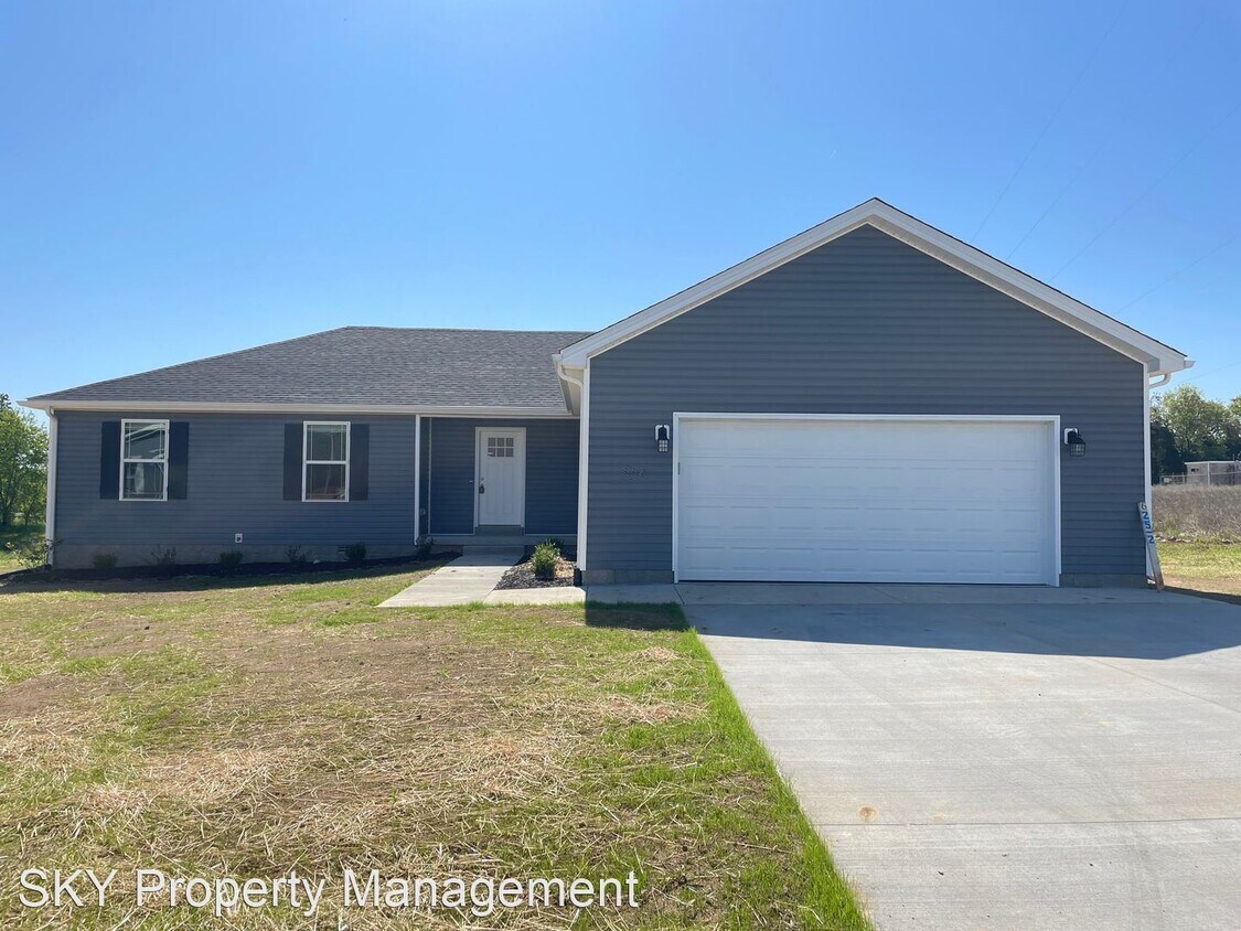 4 br, 2 bath House 554 Labrador Drive House Rental in Plum Springs