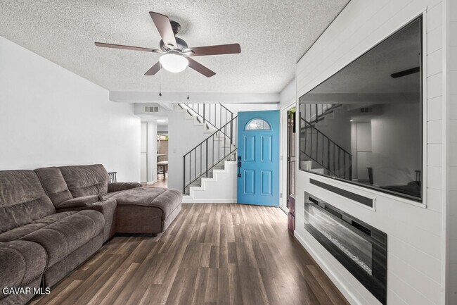Foto del edificio - 13185 1/2 Bromont Ave