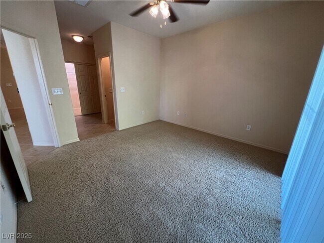 Building Photo - 5445 Progresso St