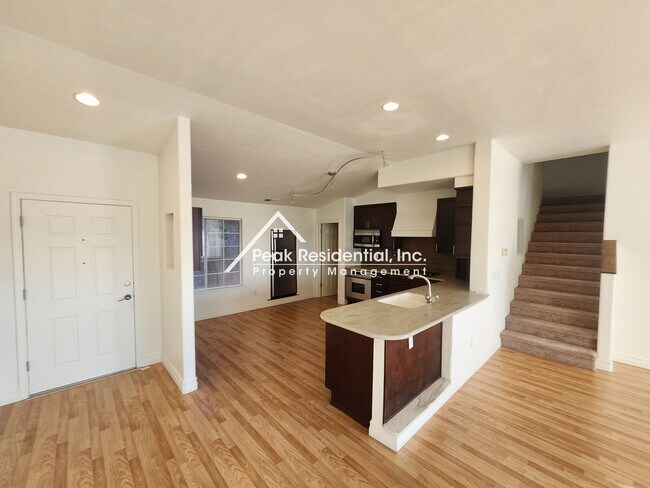 Building Photo - Spacious 4bd/3ba Rocklin Home with 2 Car G...