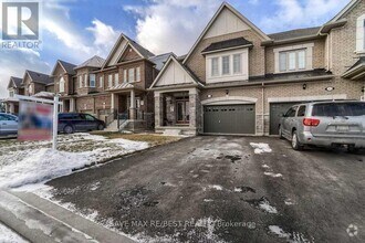 Building Photo - 33 Pearman Cres
