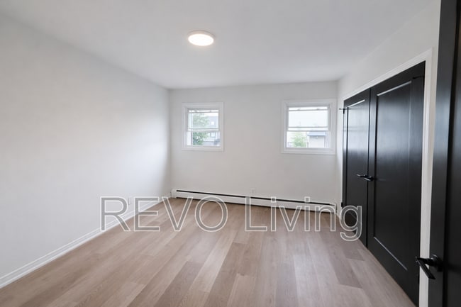 Building Photo - 187 Church St