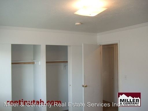 Building Photo - 3410 S Mockingbird Way