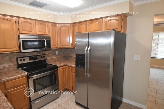 Building Photo - 3227 Lenwood Dr