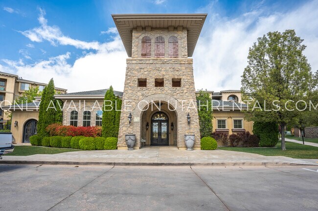 Building Photo - 947 1010 N