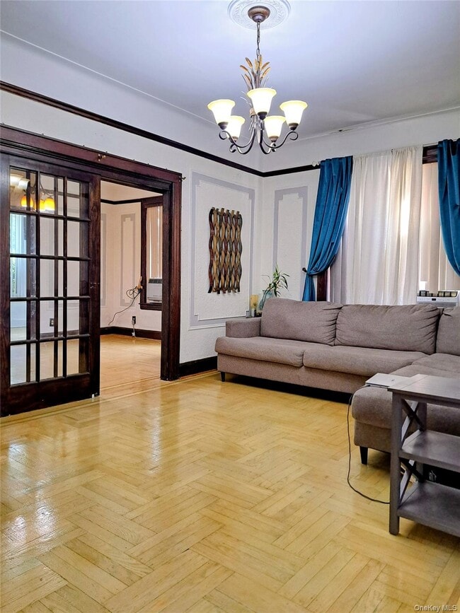 Foto del edificio - 88-39 82nd Ave