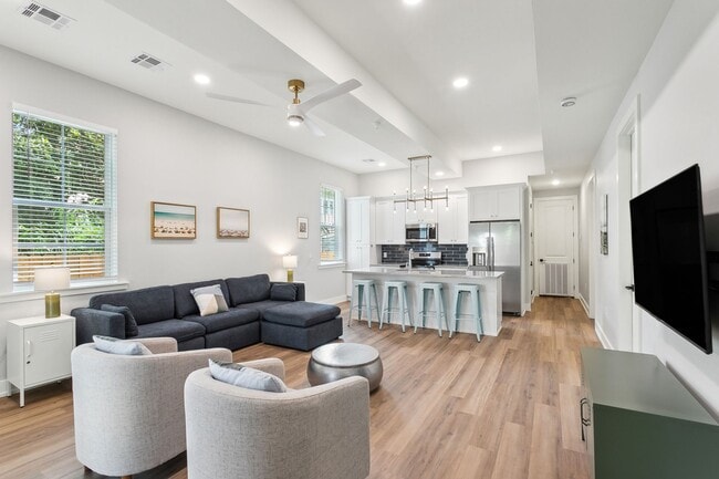 Recent Construction Apartment!! - Recent Construction Apartment!!