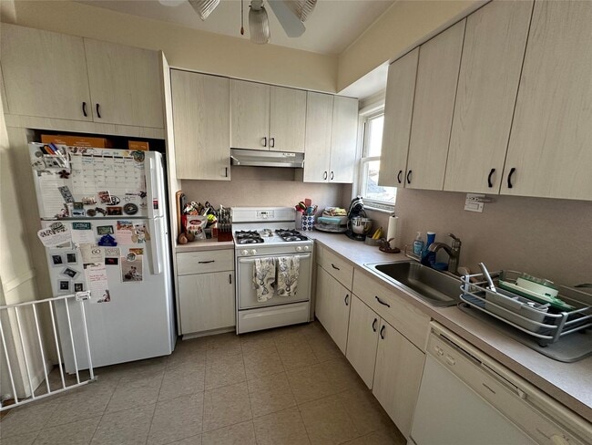 Foto del edificio - 523 W Beech St