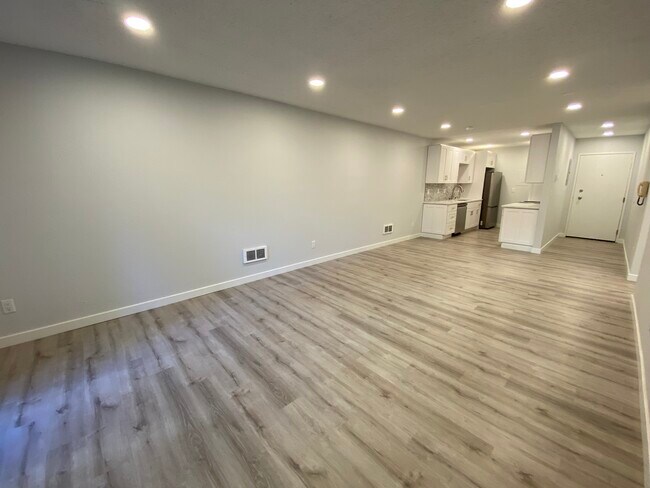 Foto del edificio - 14665 NE 34th St