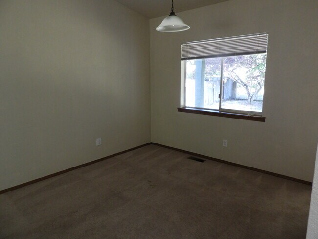 Foto del edificio - 5803 18th Ave SE