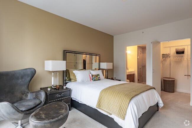 Building Photo - North Water Apartments