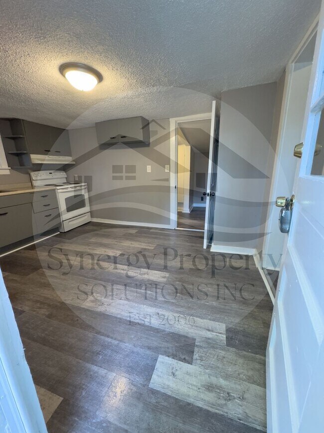 Foto del edificio - One Bedroom House Available Now