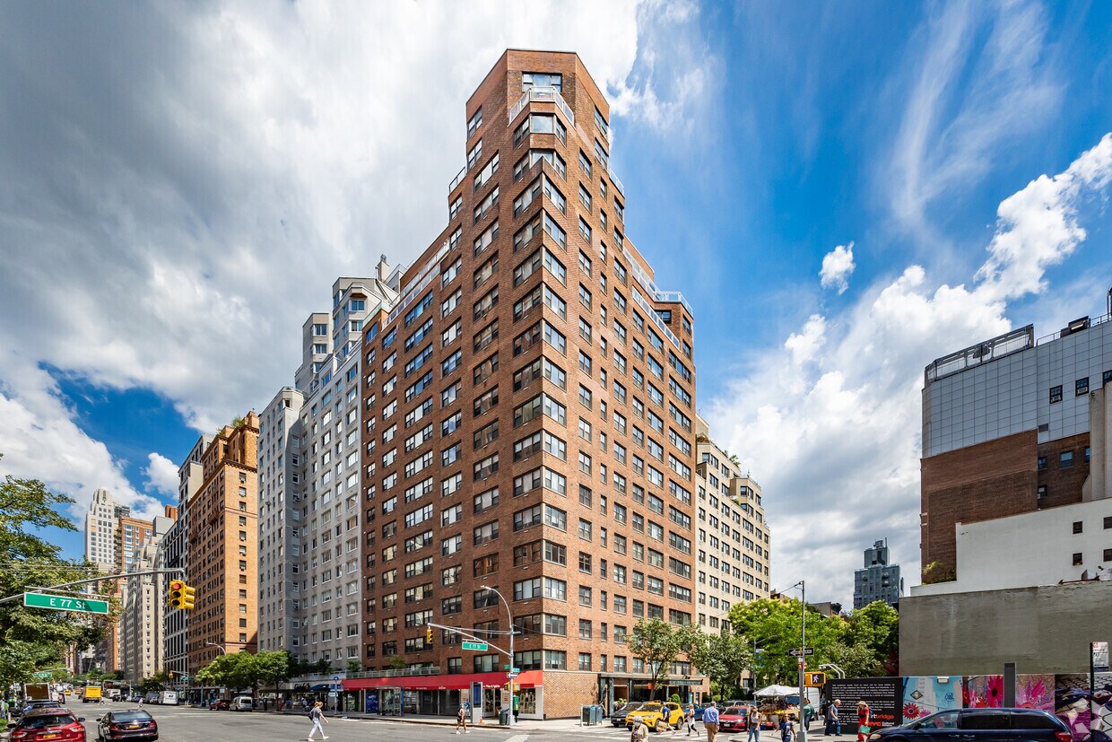Foto principal - 201 E 77th St