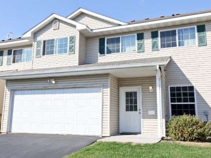 130 Bridgewater Trl, Hudson, WI 54016 Townhome Rentals in Hudson WI