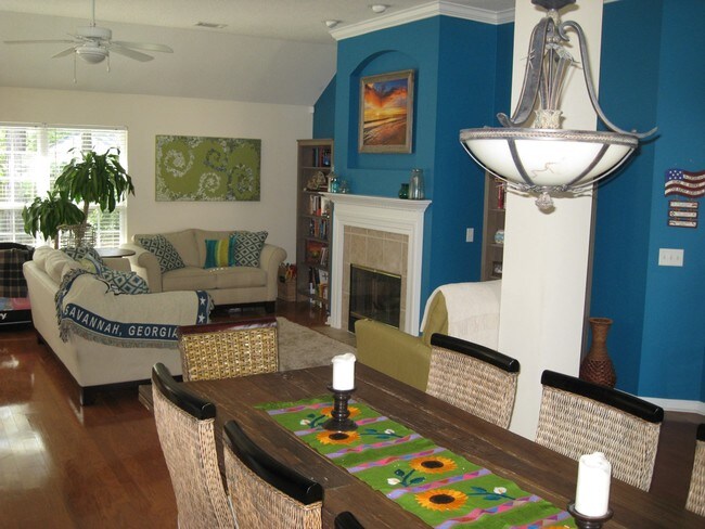 Foto del edificio - 121 Grayson Ave