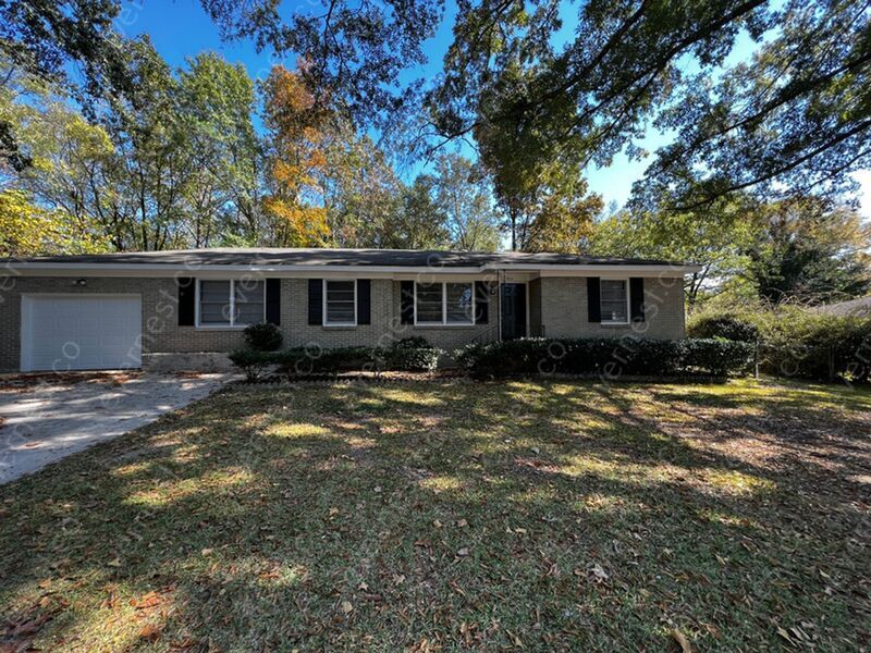 Primary Photo - 913 Hillview Dr