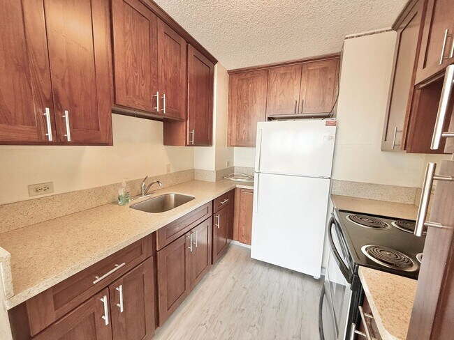 Foto del edificio - Century West 2 bedroom 2 bathroom 1 covere...