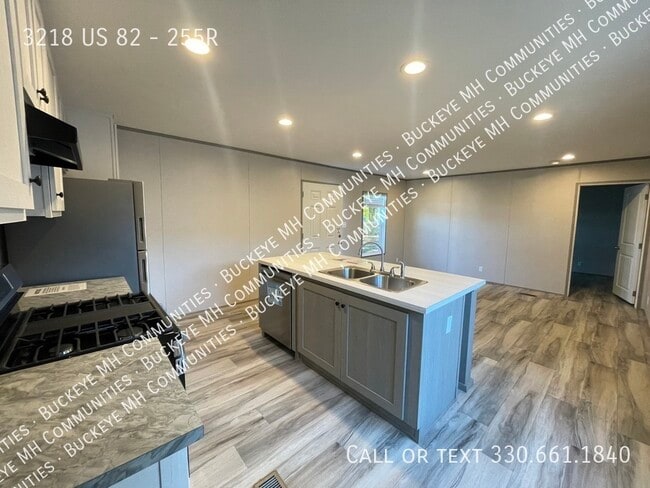 Building Photo - 3218 US 82-255R