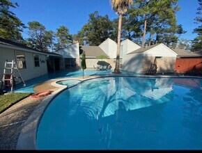Building Photo - 11603 Pebbleton Dr