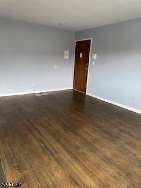 Foto del edificio - 117 W 3rd Ave