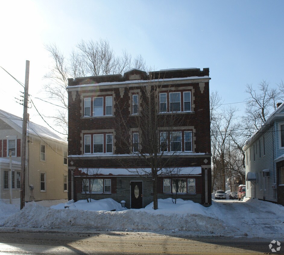 Building Photo - 137 Mohawk Ave