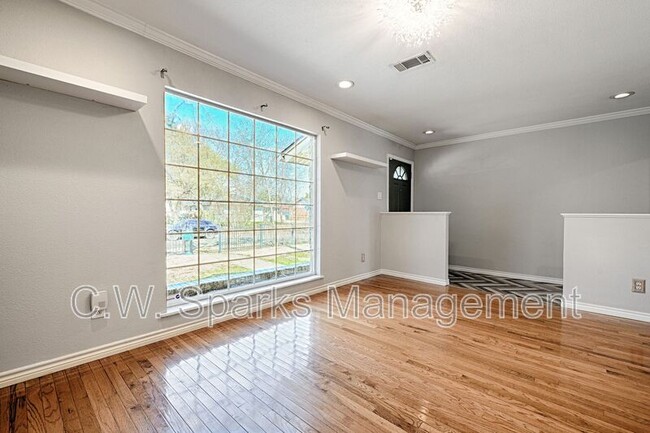 Building Photo - 3520 Tangle Terrace