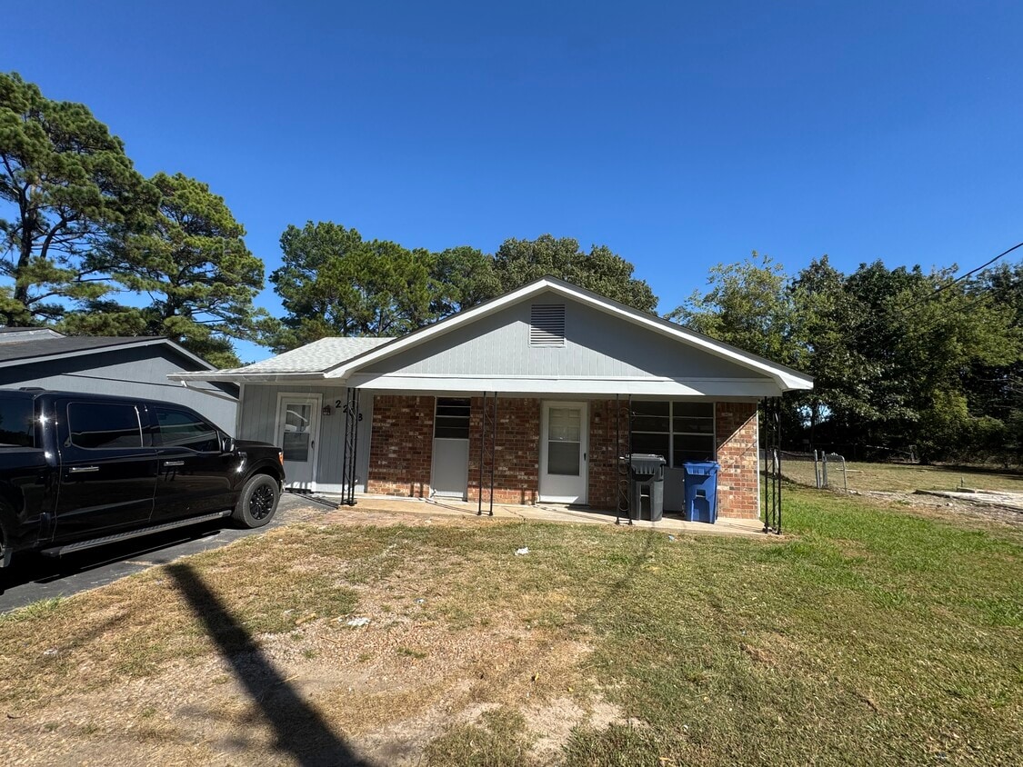 Primary Photo - 2208 Mary Jane Dr